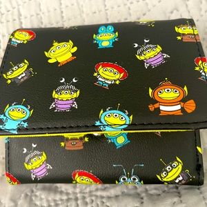 Loungefly trifold wallet